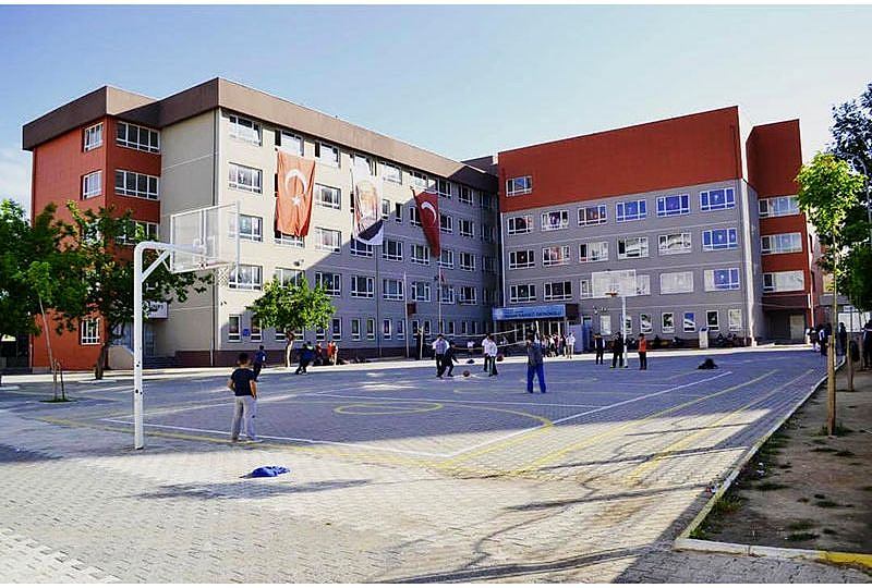 Medine Tayfur Sokmen Imam Hatip Lisesi